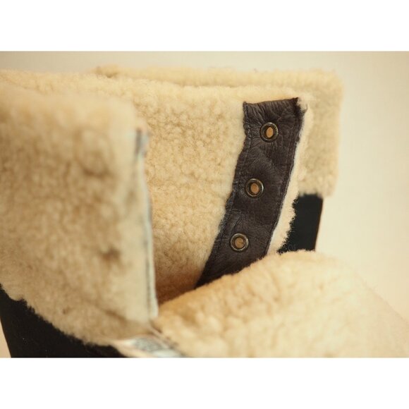 Ugg Tall Black Sheepskin Top Brown Leather Winter Duck Boots, Size 6 (US) - Picture 8 of 13